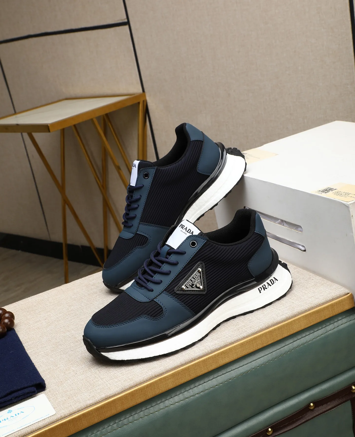 Men's shoes💰460🌹🌹[PRADA—Prada] latest model🙈original replica! 👟👟👟Available here. The workmanship is top-notch. The upper is made of Italian 🇮🇹Imported calfskin. ❗️Breathable genuine leather lining @Suitable for travel. The original version has an enlarged engraved sole, making it suitable for all kinds of travels, showing low-key luxury. Let quality speak for itself. Color: Size: 38-44